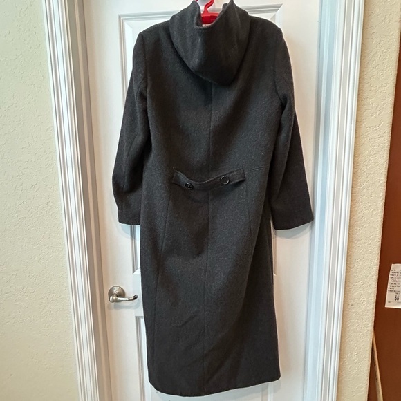 Donnybrook 100% Wool Grey Long Overcoat Double Breasted Sz 16 Pockets Classic - Picture 3 of 6